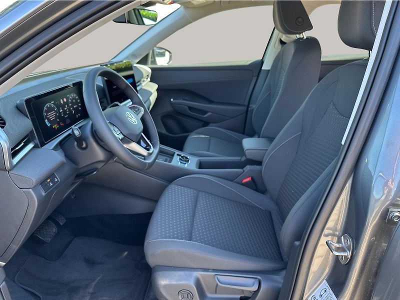 Volkswagen T-Roc (2026) Life 1,5 eTSI 85 kW 7DSG - fotka 11 z 24