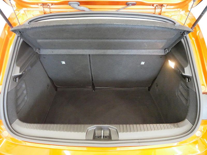 Renault Clio - fotka 28 z 28