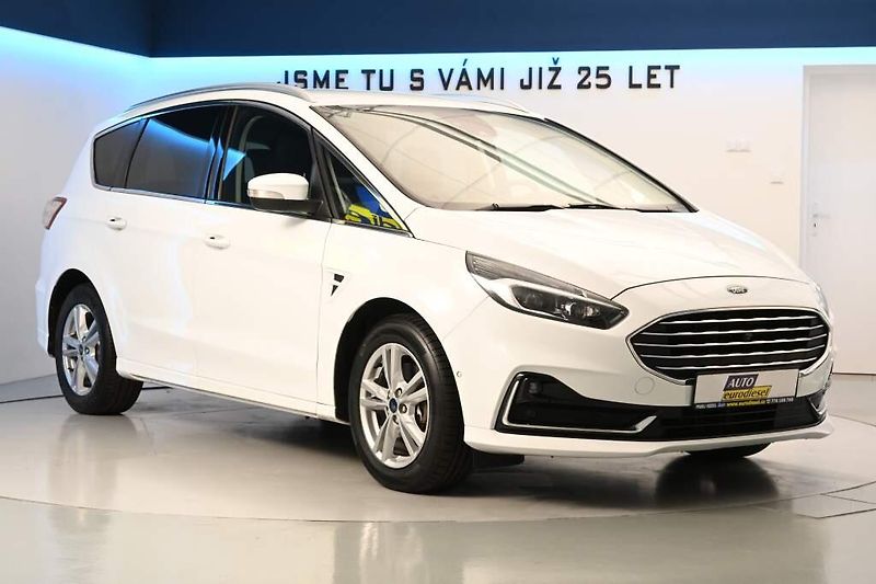 Ford S-MAX (2020) 2.0 LED SONY ACC 7 Míst Tažné - fotka 4 z 39
