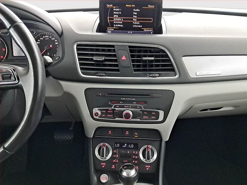 Audi Q3 (2013) 2.0 TDI, 4X4, Automat, Kůže - fotka 12 z 21