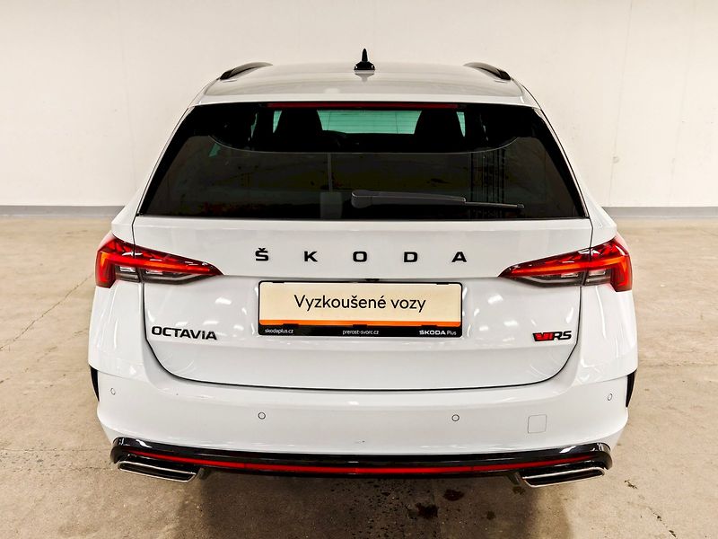 Škoda Octavia (2023) Combi 2.0 TSI 180 kW DSG RS - fotka 27 z 30