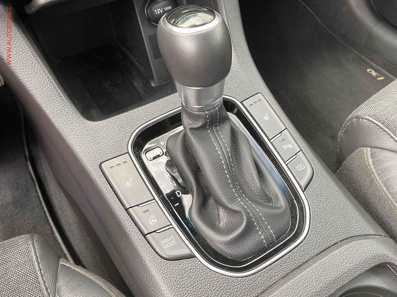 Hyundai i30 (2022) 1.5 T-GDi, ČR, Smart, AT - fotka 16 z 18