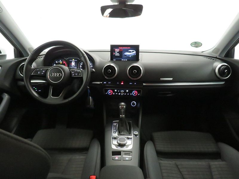 Audi A3 - fotka 5 z 23