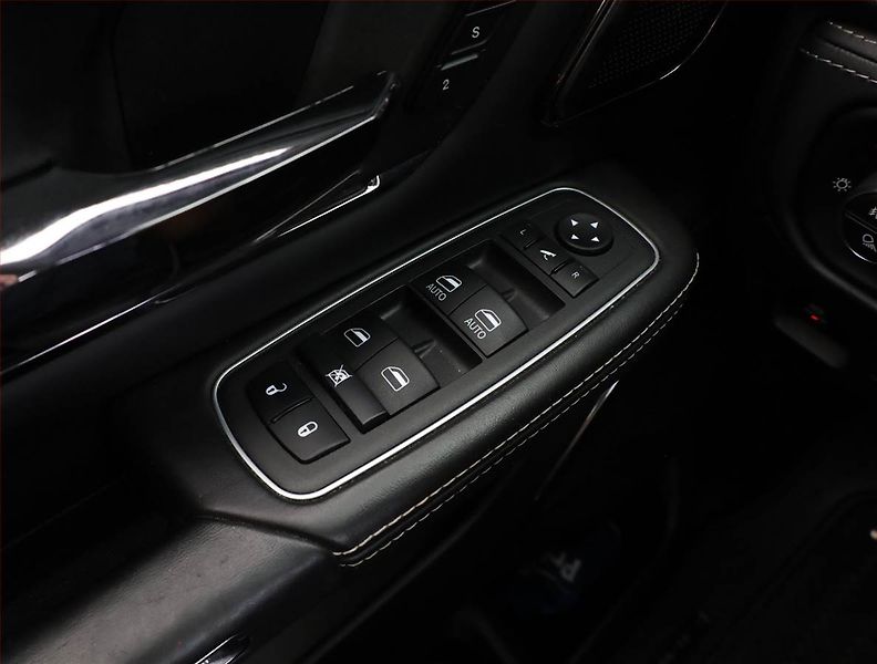 RAM 1500 (2023) 5.7 V8 Hemi - fotka 15 z 18