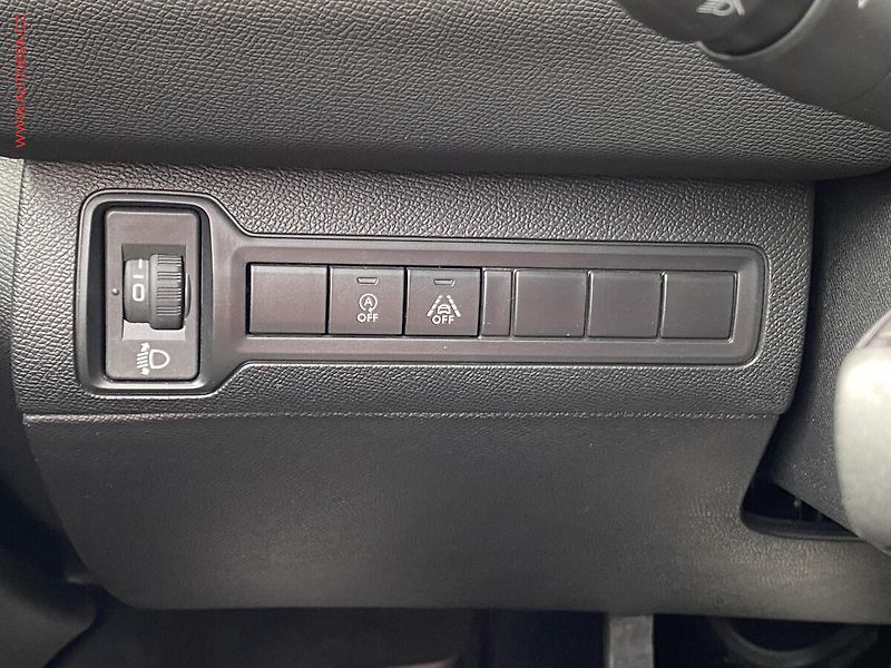 Peugeot 308 (2019) 1.2PT, Allure, navi - fotka 13 z 15