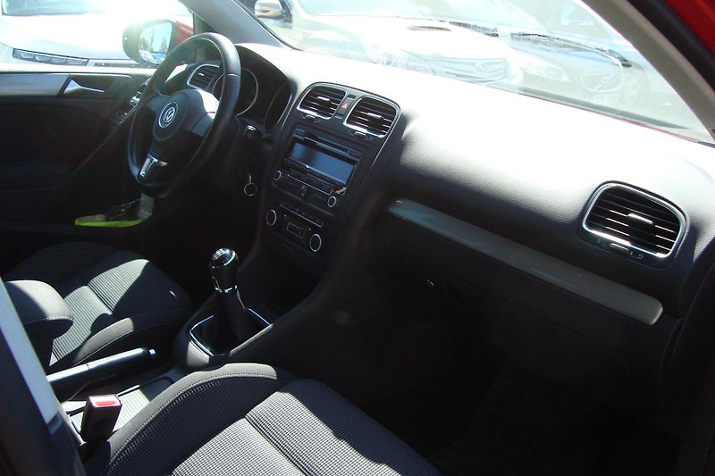 Volkswagen Golf (2011) VI,1.2TSi,ČR,Serv.Kn,114tis.km - fotka 44 z 75