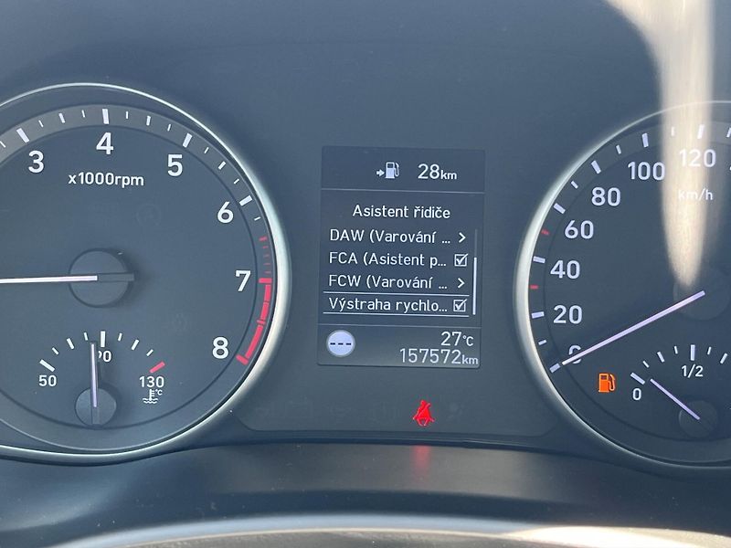 Hyundai i30 (2018) TRIKOLOR COMFORT 1.0 T-GDi 88k - fotka 22 z 22
