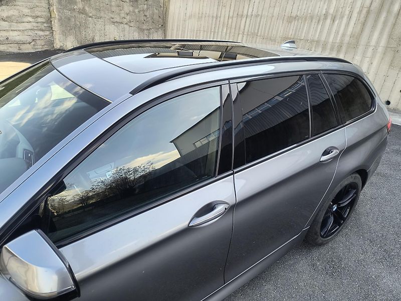 BMW Řada 5 (2014) 525d M xDRIVE/HEAD-UP/PANORAMA - fotka 18 z 61