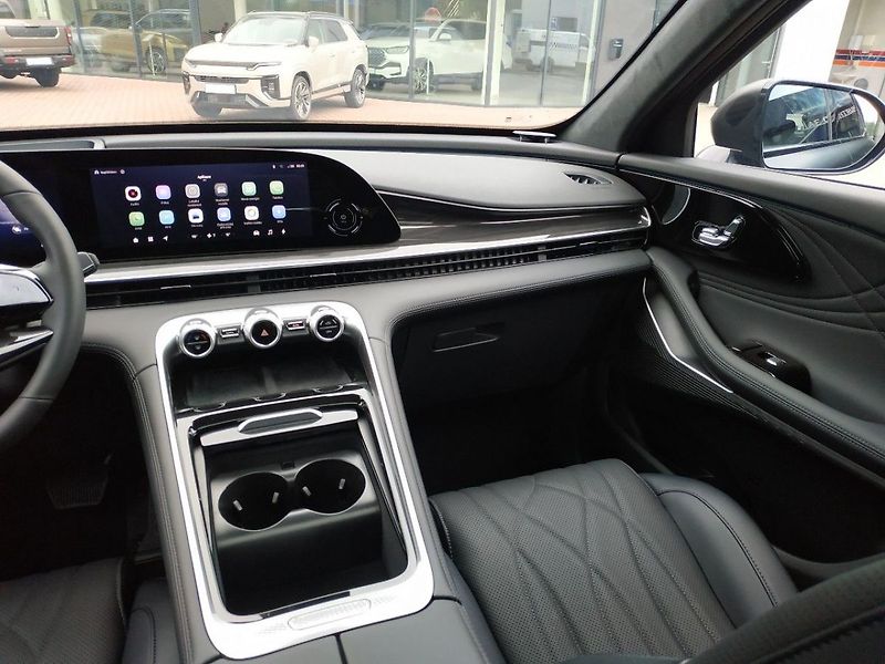 Omoda 9 Premium 1.5 PHEV AWD AT, REZER - fotka 16 z 31