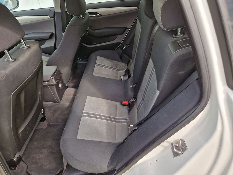 BMW X1 2.0i, 110kW, sDrive - fotka 25 z 32