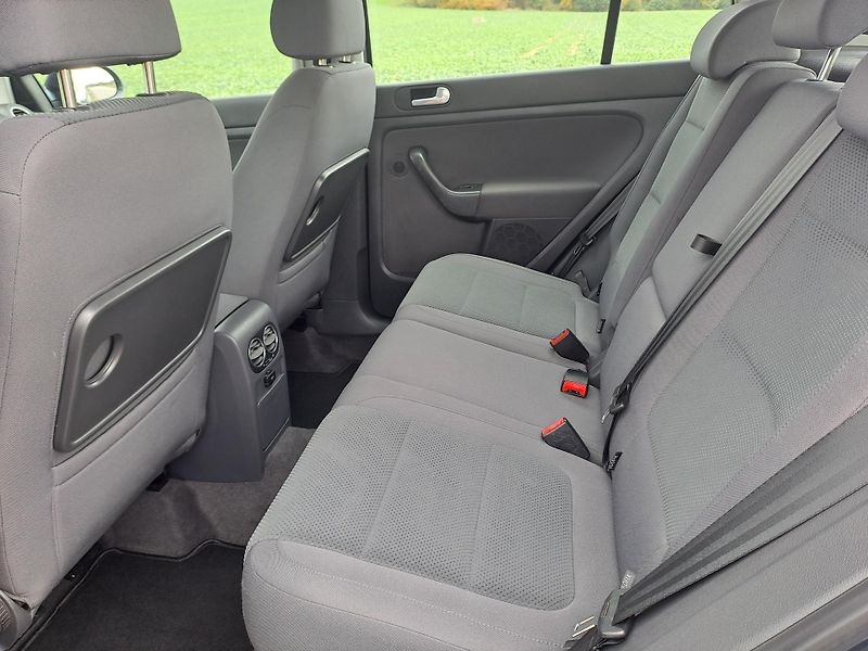 Volkswagen Golf Plus (2005) 1.9 TDi, SERVISKA - fotka 16 z 31