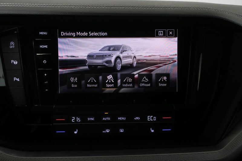 Volkswagen Touareg (2022) 3,0 TDI V6 ČR tažné 3,5t - fotka 29 z 50