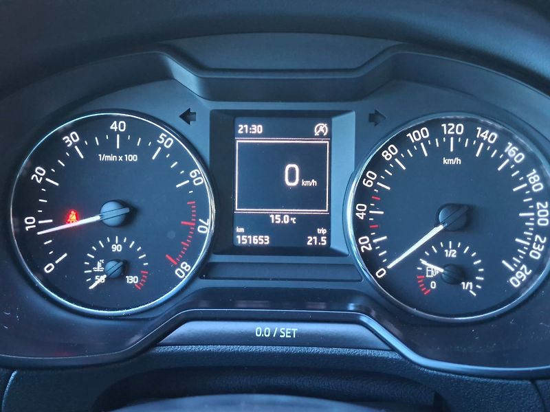 Škoda Octavia (2014) 1.4TSI 103kW 6MAN -1.MAJITEL - fotka 17 z 40