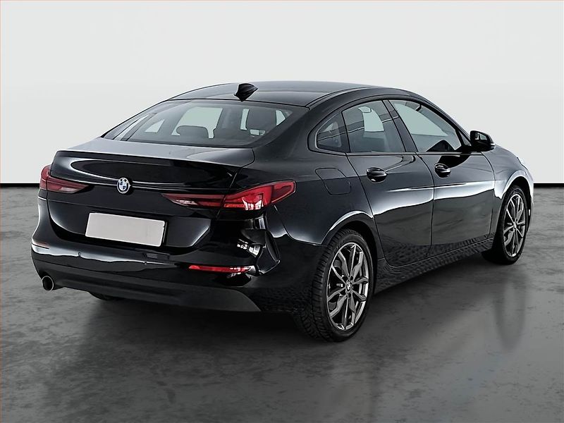 BMW Řada 2 (2021) 218i Gran Coupé, Serv.kniha - fotka 5 z 18