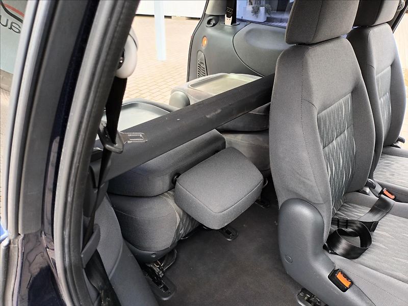 Ford Galaxy 1,9 TDI,88KW,7MÍST,TAŽNÉ, - fotka 21 z 32