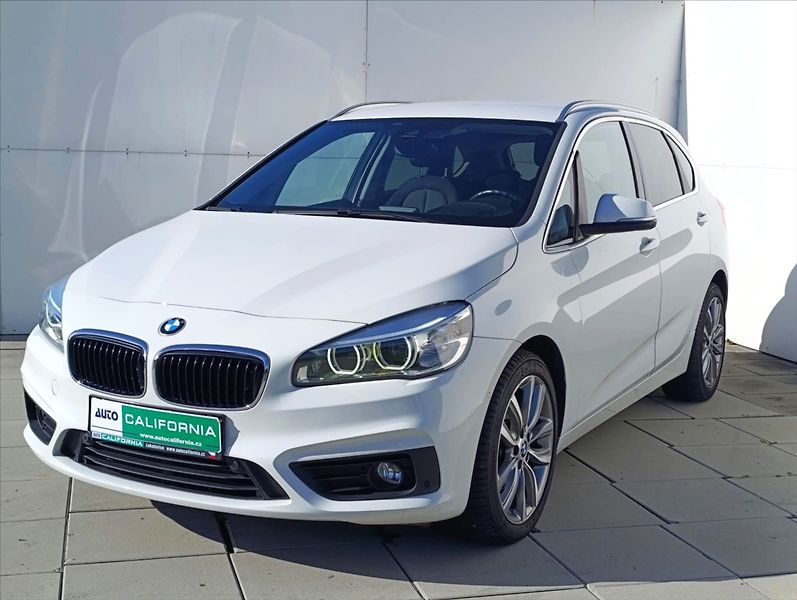 BMW Řada 2 1,5 216d Automat Navi Tempomat - fotka 2 z 36