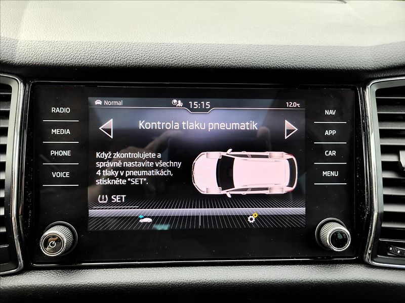 Škoda Kodiaq 1,5 tsi,navi,výhřev,Panorama - fotka 27 z 49