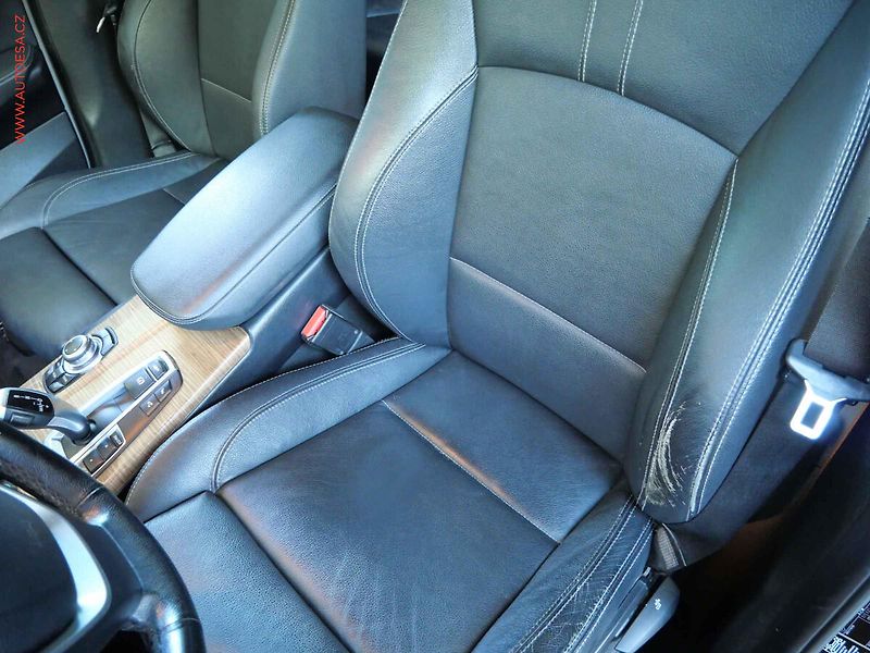 BMW X3 (2012) 3.0d xDrive 30d, 2.maj,ČR - fotka 9 z 24