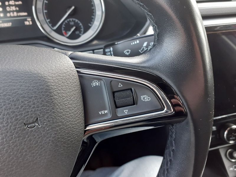 Škoda Superb (2020) 2.0 TDi 140Kw DSG ČR - fotka 10 z 32