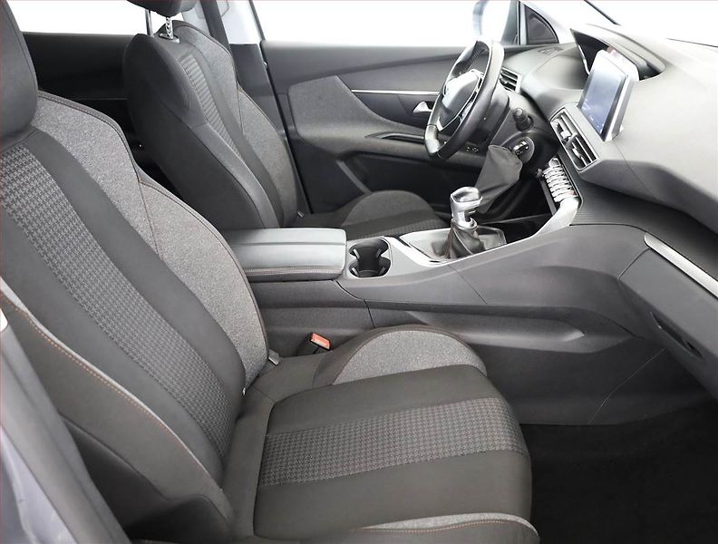 Peugeot 3008 (2020) 1.5 BlueHDi, Serv.kniha, Navi - fotka 7 z 19