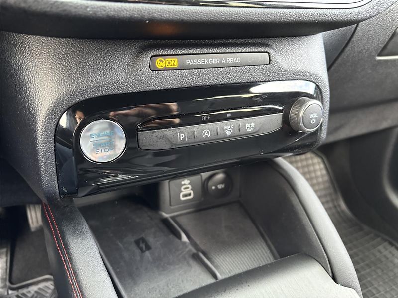 Ford Kuga 1,5 EcoBoost 137kW ST-Line - fotka 28 z 37