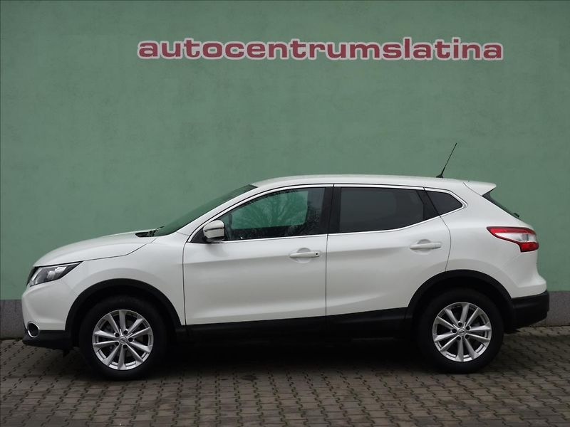 Nissan Qashqai 1,5 81kW NAVI - fotka 6 z 39