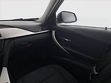 BMW Řada 3 (2015) 318 d, Navi, Park. senzory - náhled 8