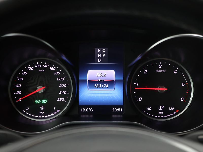 Mercedes-Benz Třídy V 2,0 220d Aut. Avantgarde L DPH - fotka 19 z 35