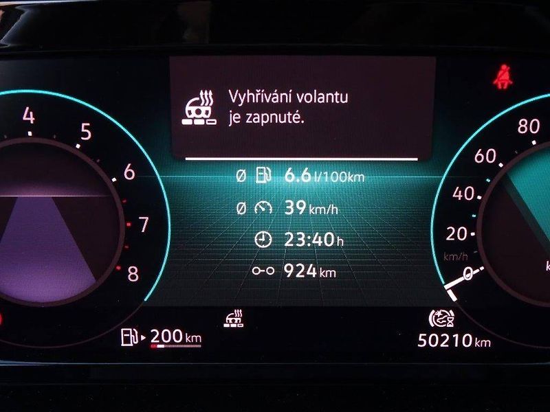 Volkswagen Golf Variant (2022) 1,5TSi/ 96kW Life - fotka 10 z 26