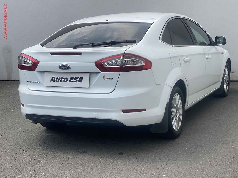 Ford Mondeo (2014) 2.0TDCi, Titanium, AT, bixen - fotka 4 z 19