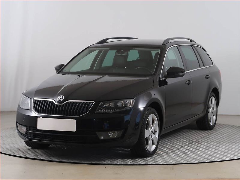Škoda Octavia (2015) 1.8 TSI, Automat, Serv.kniha - fotka 2 z 17