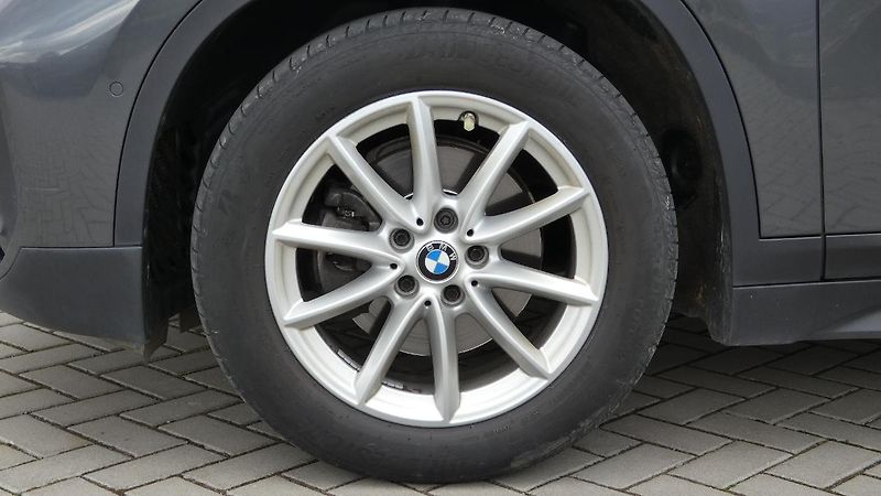 BMW X1 sDrive 18i - fotka 24 z 24