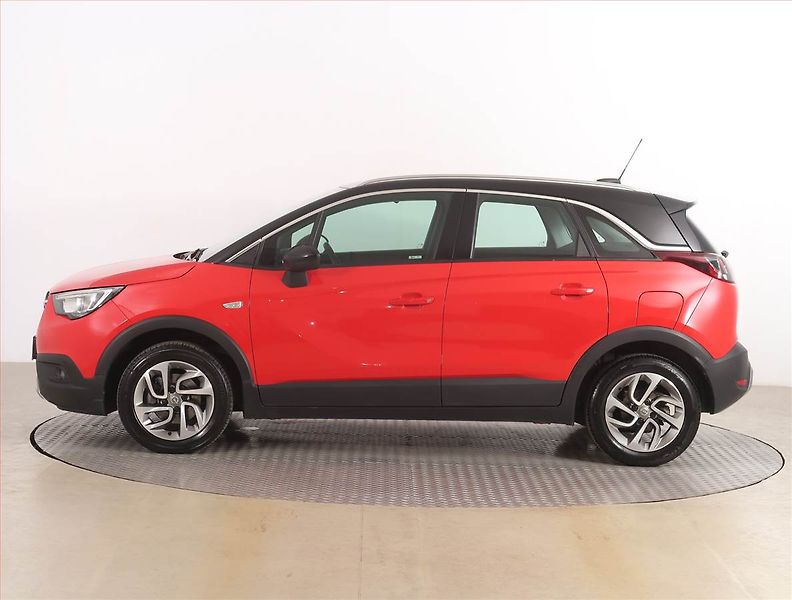 Opel Crossland X (2018) 1.2 Turbo, Tempomat - fotka 3 z 16