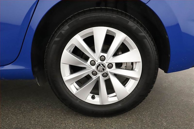 Škoda Scala (2023) Style 1.0 TSI, Automat, ČR - fotka 16 z 16