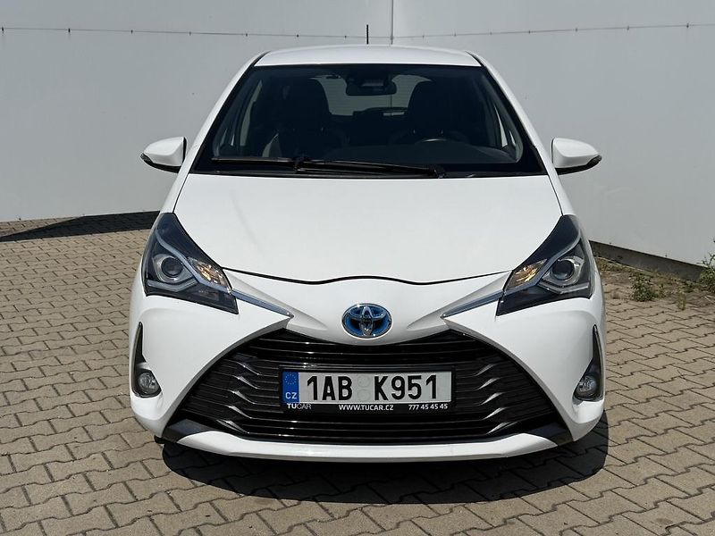 Toyota Yaris (2019) 1.5 Hybrid  - fotka 2 z 18