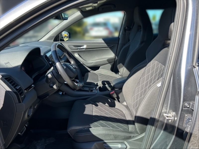 Škoda Karoq 1,5 TSI Sportline DSG - fotka 7 z 11