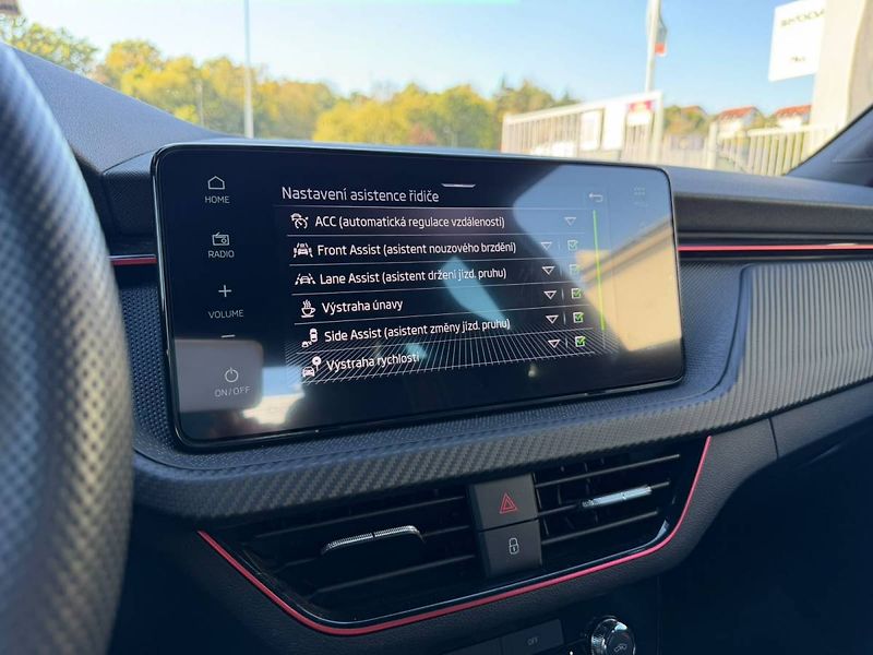 Škoda Kamiq Monte Carlo 1,5 TSI 110 kW 7° - fotka 22 z 39