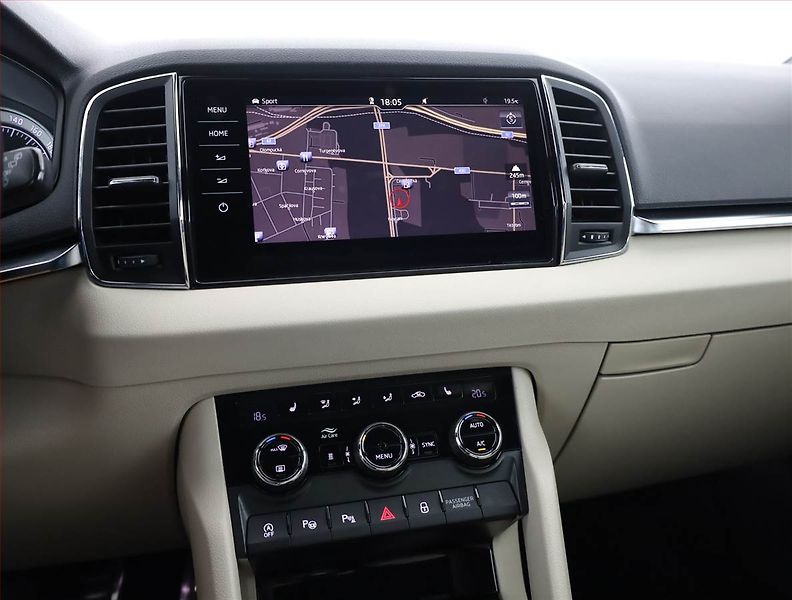 Škoda Karoq (2017) Style Plus 1.5 TSI - fotka 10 z 19