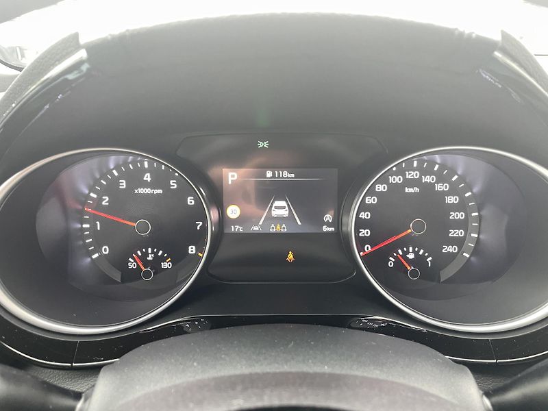 Kia XCeed (2025) 1,6 T-GDi SteelEdition 7DCT - fotka 13 z 25