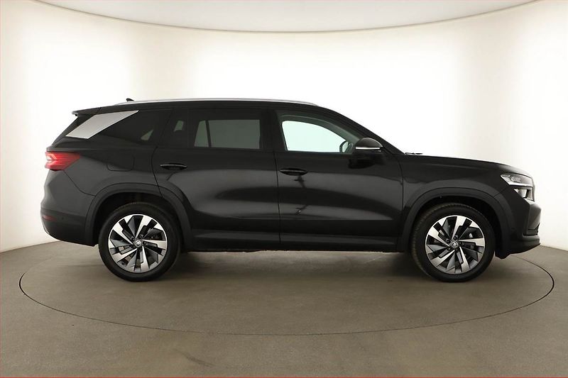 Škoda Kodiaq (2024) 2.0 TDI, Exclusive Selection - fotka 6 z 21