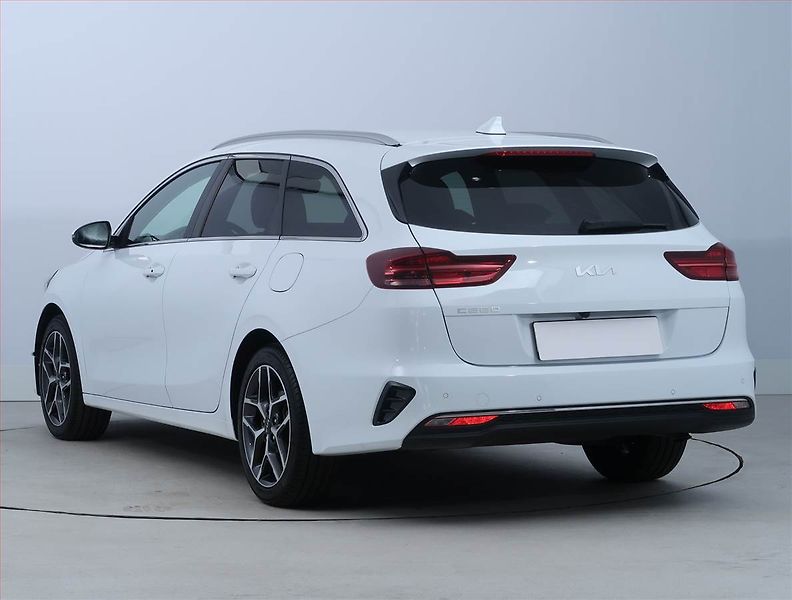 Kia Ceed (2025) Top 1.5 T-GDI - fotka 4 z 19