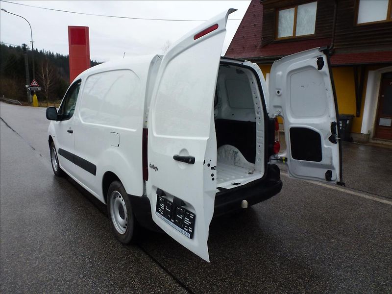 Citroën Berlingo 1,6 HDI 3míst Tažné,Klima,Temp - fotka 18 z 49