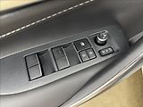 Toyota Corolla 1,8 HYBRID STYLE ACC 1.MAJ ČR - náhled 34