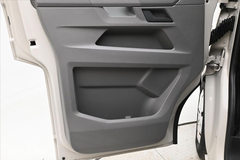 Volkswagen Transporter 2,0 TDI 110kW Klima Tempomat Z - fotka 23 z 28