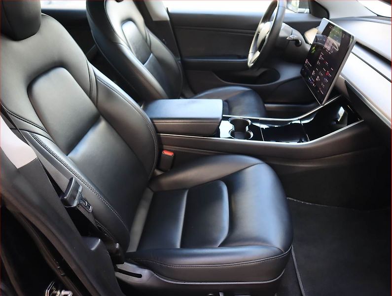 Tesla Model 3 (2019) Std Range Plus 52kWh, SoH 80% - fotka 9 z 25
