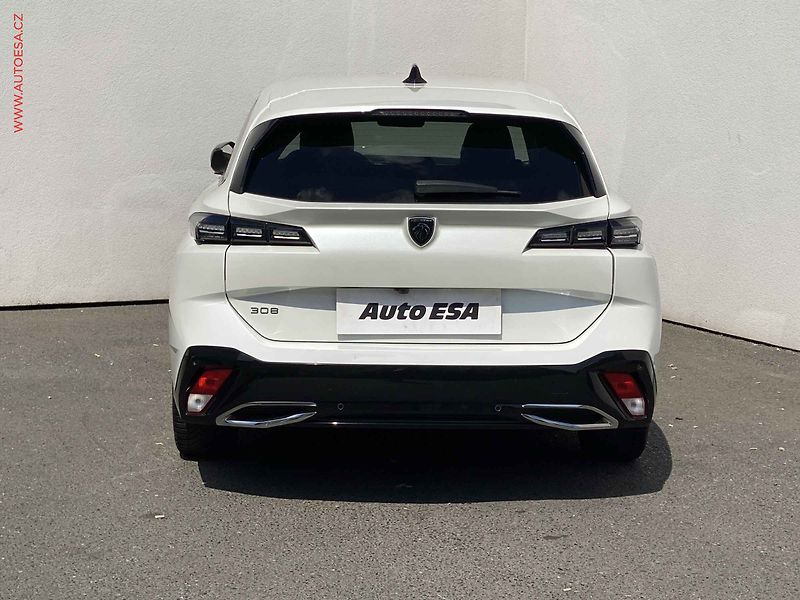 Peugeot 308 (2022) 1.5 HDi, Allure, LED, navi - fotka 5 z 18