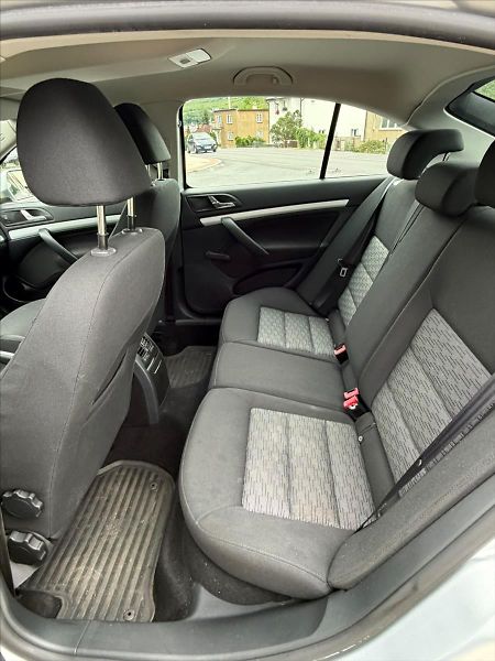 Škoda Octavia 1,6  1,6 DISEL - fotka 26 z 32