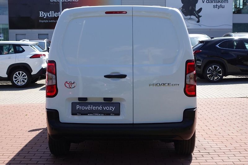 Toyota ProAce City 1.5D-4D 100 4D Panel Van Short - fotka 5 z 23