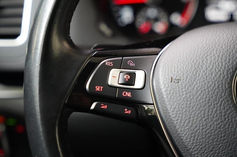 Volkswagen Sharan - fotka 15 z 25