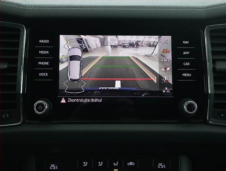 Škoda Kodiaq (2023) 2.0 TDI - fotka 16 z 22